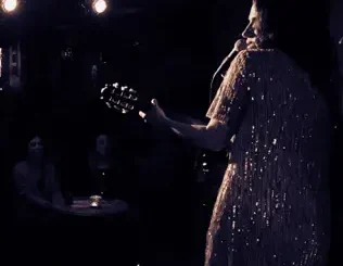 Adar Avisar & Lana Shelley – Silk Voice