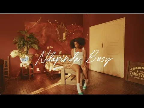 Melyssa ZW – Ndapinda Busy