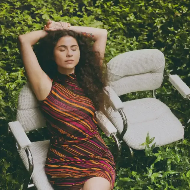 Silvana Estrada – Vendrán Suaves Lluvias