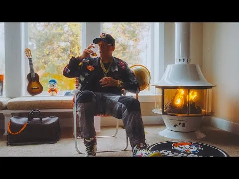 Logic & Wiz Khalifa – 700 CLUB