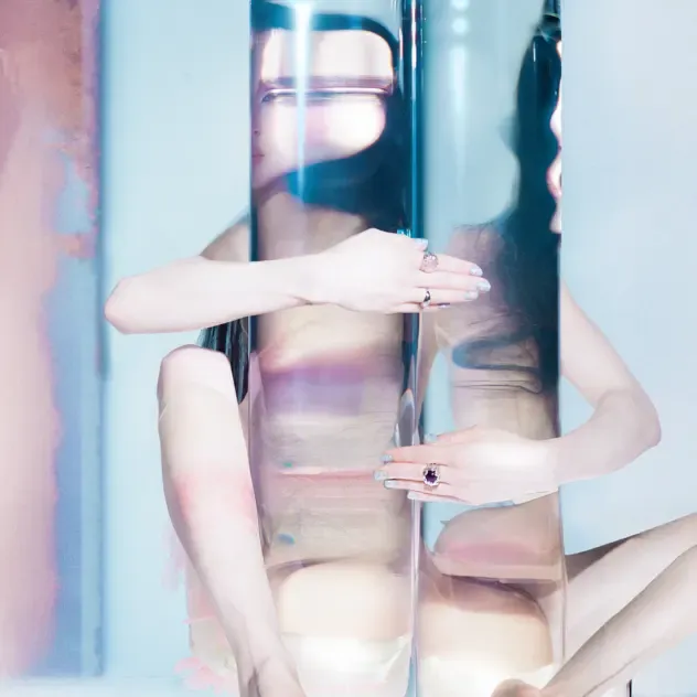 Poppy – Empty Hands