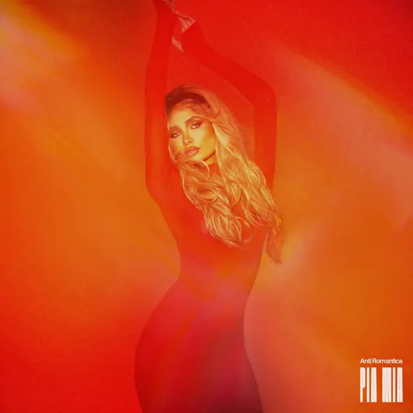 Pia Mia Anti Romantica